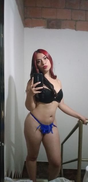 Model - Cinthia Stone blowjob