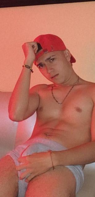 Model - andres_lox cum