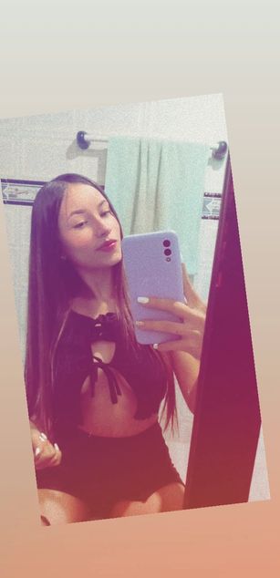 Model - Michelle Fox blowjob