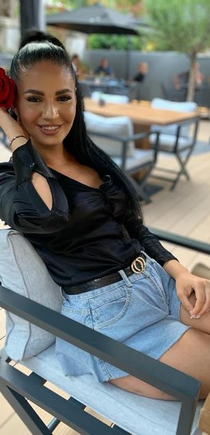 Model - LiaBlair deepthroat