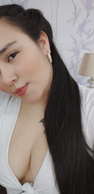 Model - LeahHudson blowjob