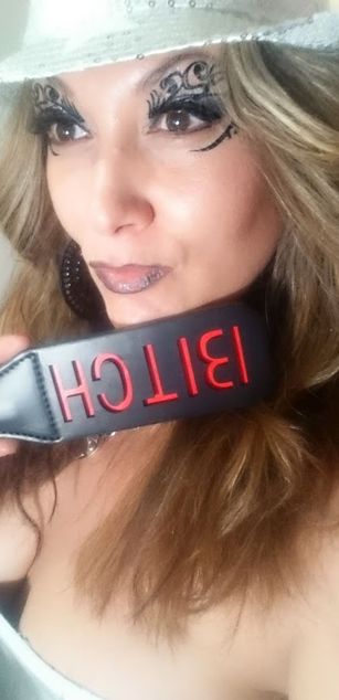 Model - el_ewins fetish