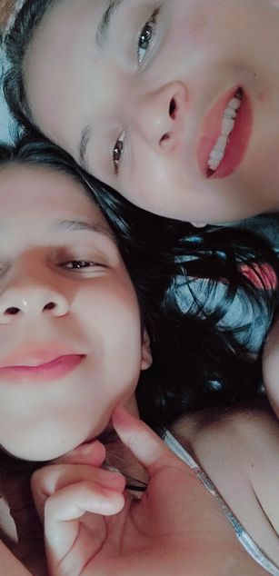 Model - may y lu dildo