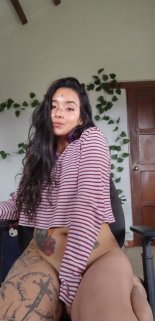 Model - Maria Kittie latina