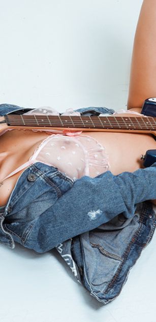 Model - SserenaFox ass