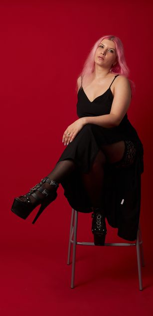 Model - Olisunny curvy