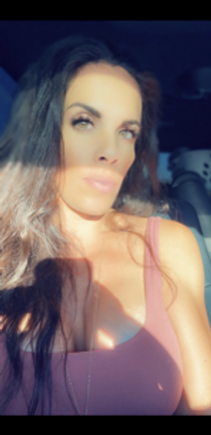 Model - LexingtonLee horny