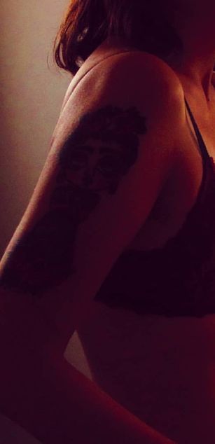 Model - Mulanlove strip