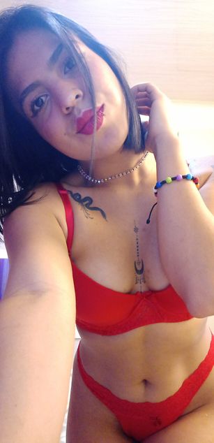 Model - Camila smoking