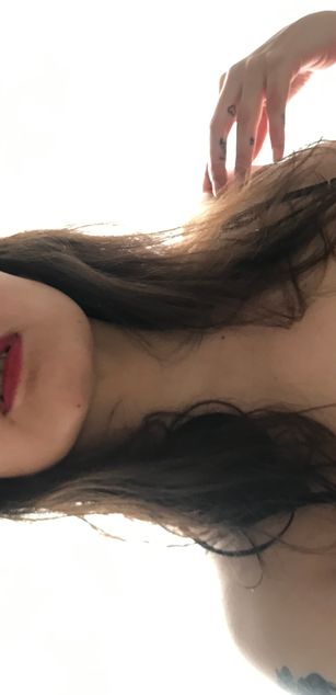 Model - Mulanlove strip