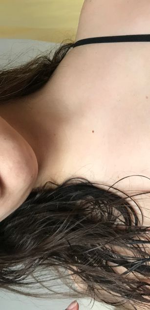 Model - Mulanlove strip