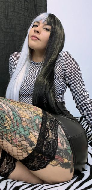 Model - Astra Noir ass