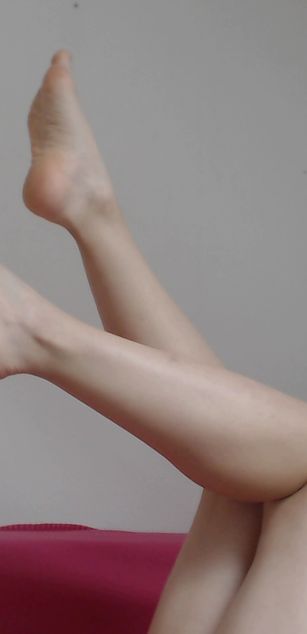 Model - Mia Vagi heels