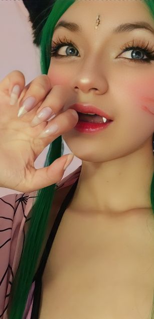 Model - Ms.Pickles deepthroat