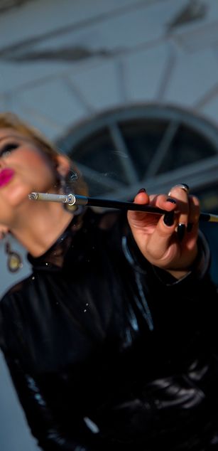 Model - D3vilKali666 fetish