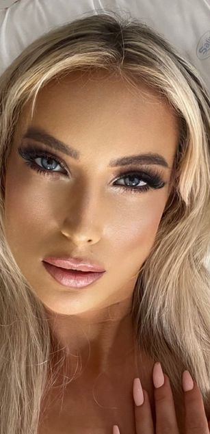 Model - Missy_matrix dirtytalk