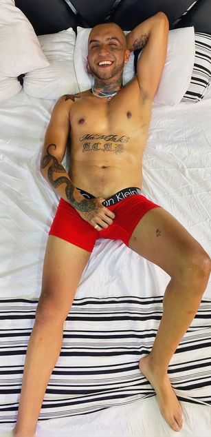 Model - aron tattos fetish