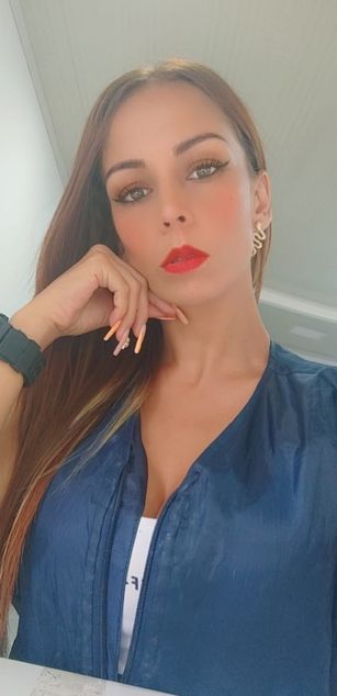 Model - Zinnia Mosley deepthroat