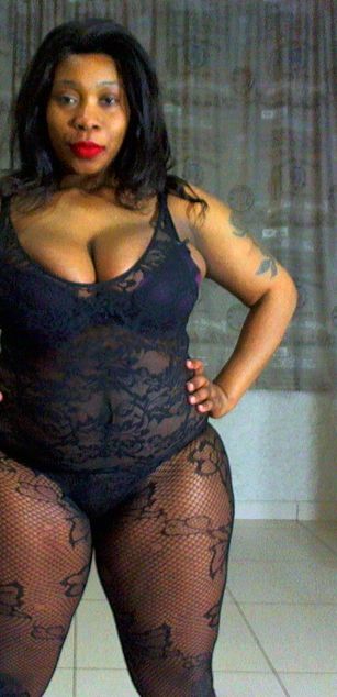 Model - LadyPearl98 ass