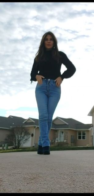 Model - AlexaSam latin