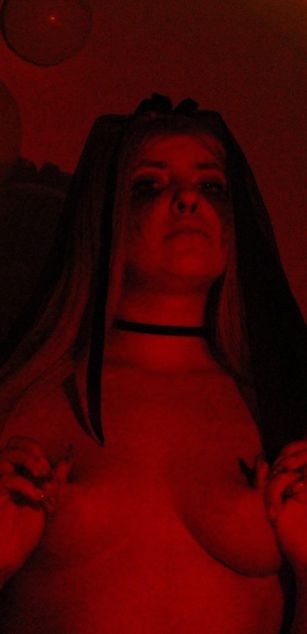 Model - santyLisa curvy