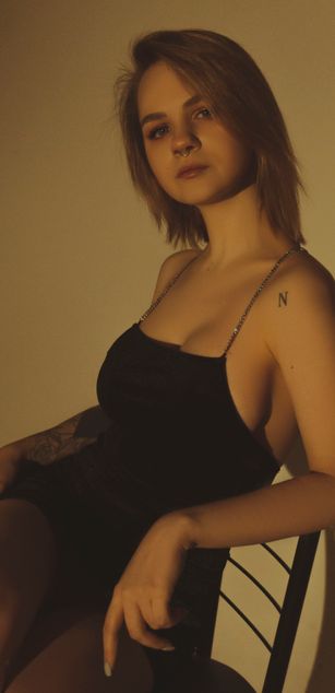 Model - Roza deepthroat