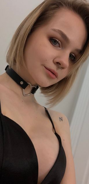 Model - Roza deepthroat