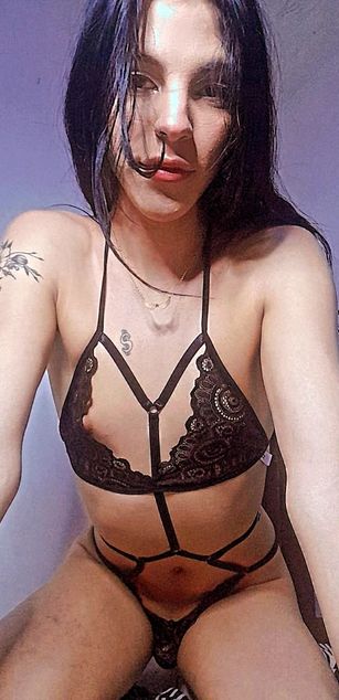 Model - ashley blowjob