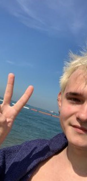 Model - Charlyuhp sexy