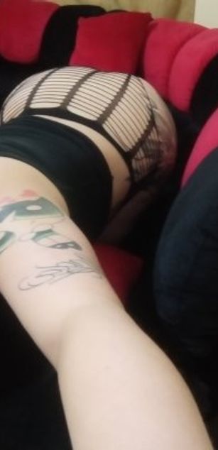 Model - AngelyDirtySquirt deepthroat