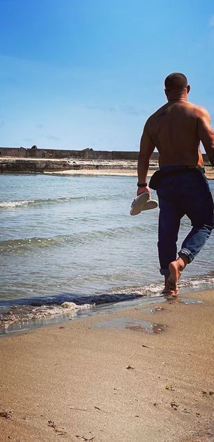 Model - LittleBig Meeting