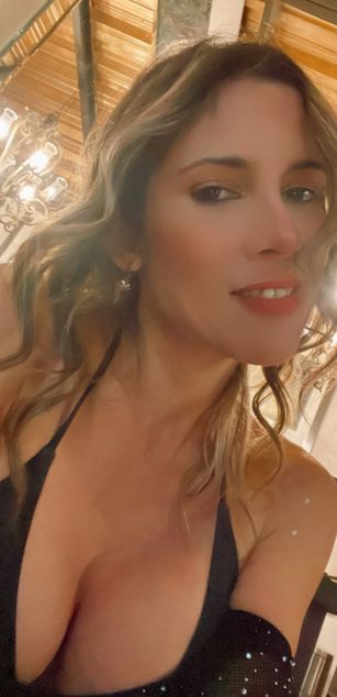 Model - Jossylove milf