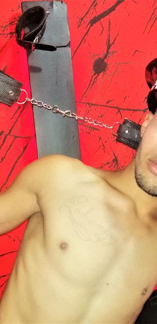 Model - alexcumex fetish