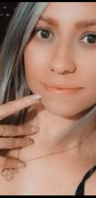 Model - Nilufer_Zali milf