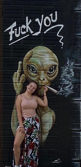 Model - Violette Keys blowjob