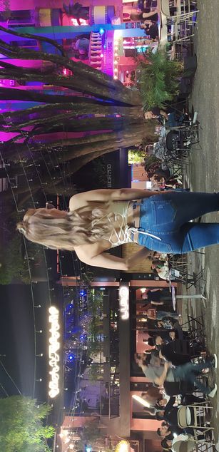 Model - Lau Blessd squirt