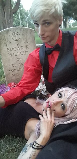 Model - King Vladmir Vein amp Queen Adalaid Assphxia roleplay