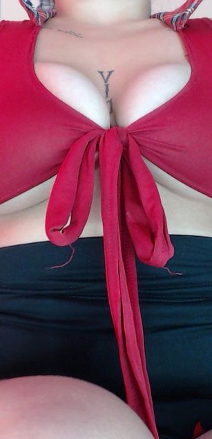 Model - AngelyDirtySquirt deepthroat