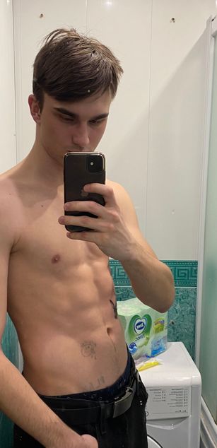 Model - MarquisDS young