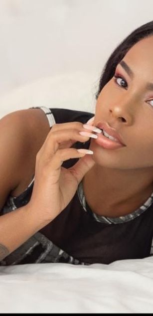 Model - Ashanty D.Brown pussy