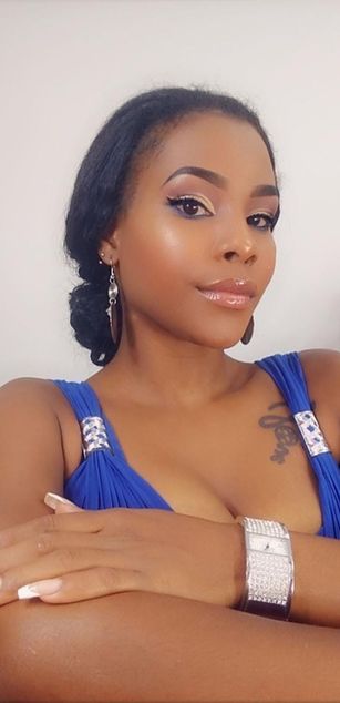 Model - Ashanty D.Brown pussy