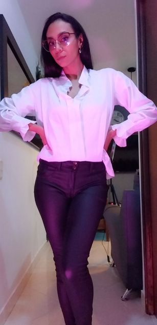 Model - Raquel Cruz toys