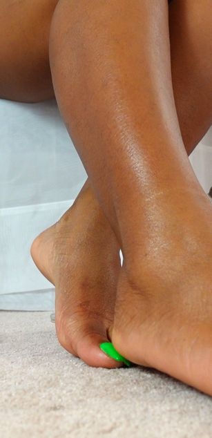 Model - Empress Jess pantyhose