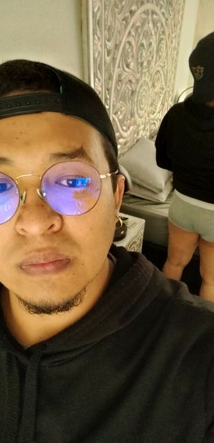 Model - Frank Efron hairy