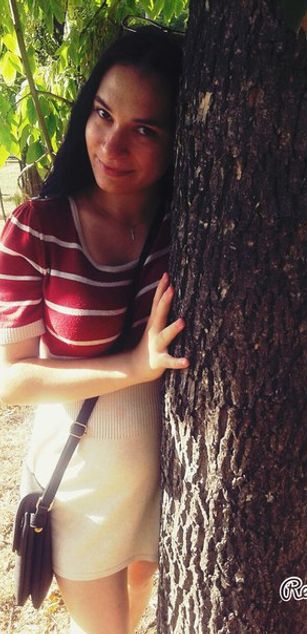 Model - Gentle Nicole delicate