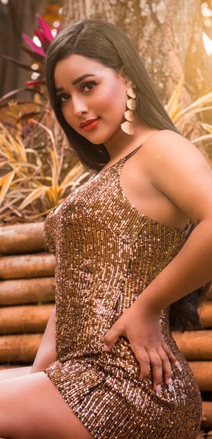 Model - Abby Marshall deepthroat