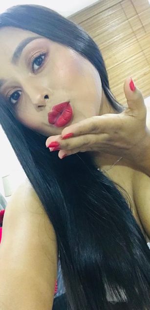 Model - Abby Marshall deepthroat