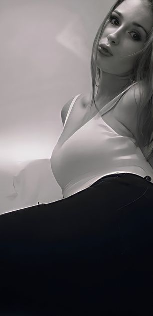 Model - Katrin_fox blowjob