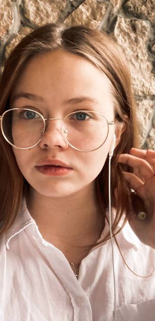 Model - KattieKattt striptease