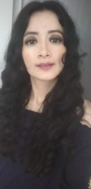 Model - Elena_29 mature